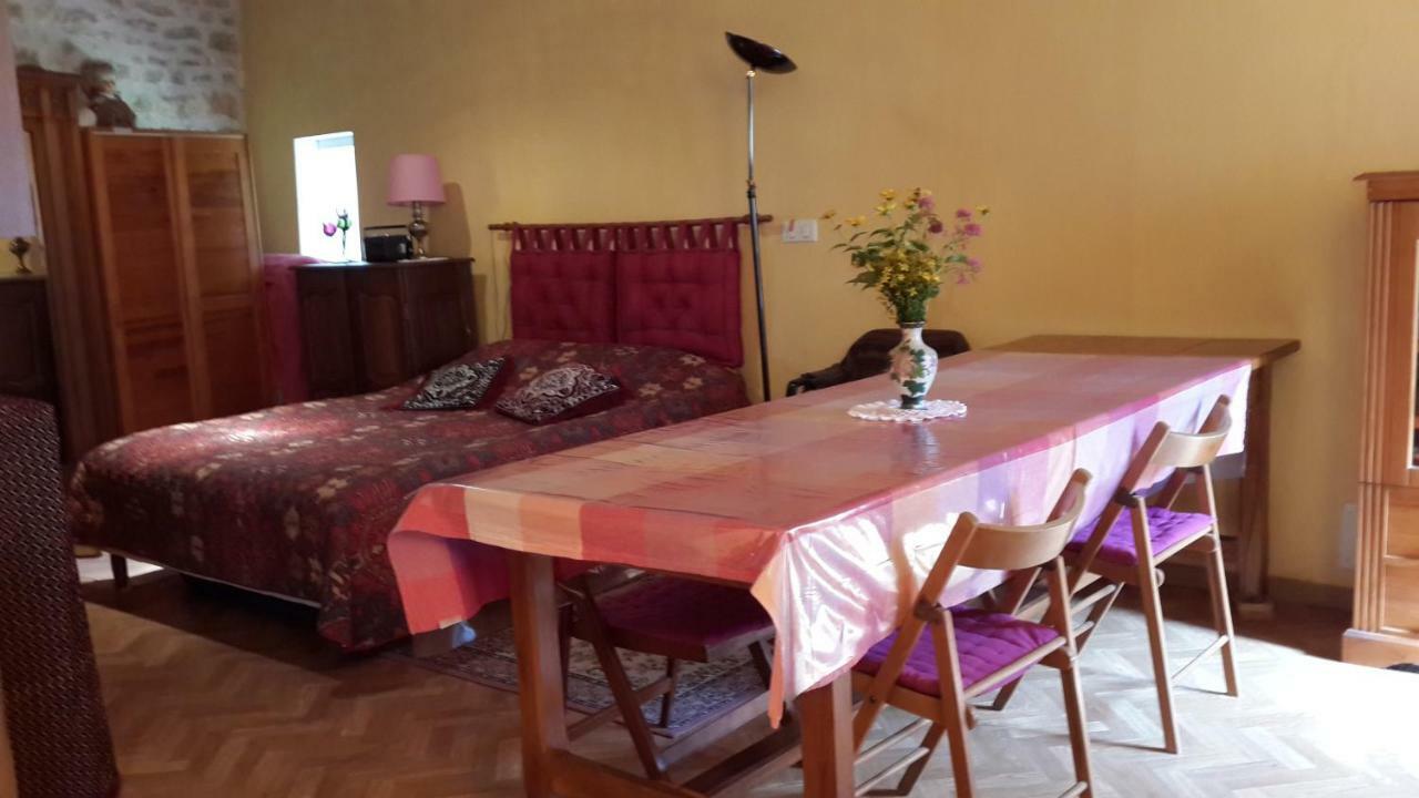 Bed and Breakfast Oniros Neuffontaines Exterior foto